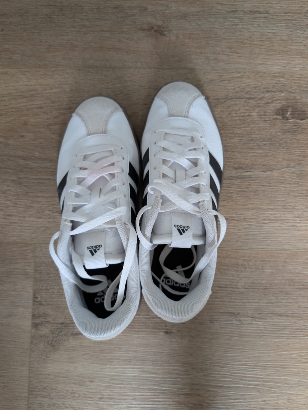 Adidas Women’s White and Black Retro Runner Sneakers
